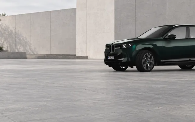 BMW X5 50e, M60e и iX5: различия, запас хода и цены