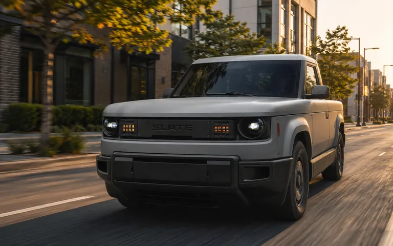 Slate Truck: что входит в $26 400 и сколько стоят опции Slate Truck: что входит в $26 400 и сколько стоят опции