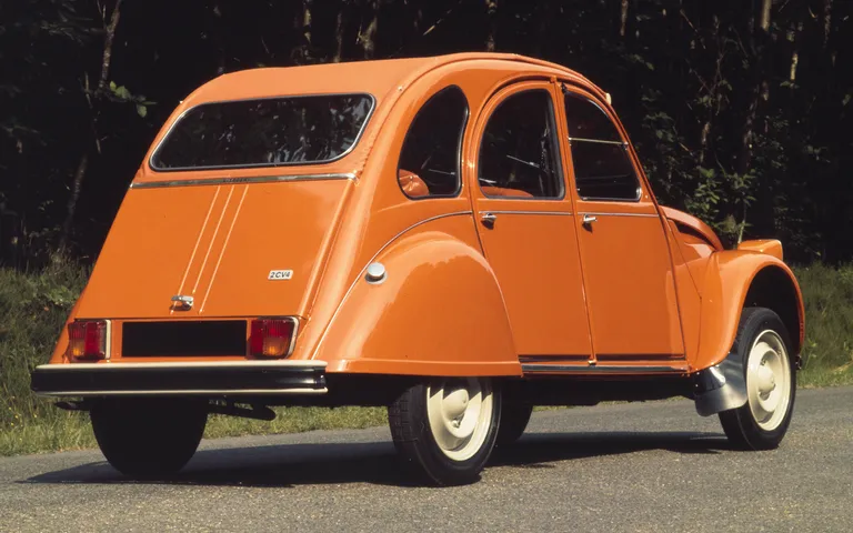 Citroën 2CV возвращается как электромобиль: что известно