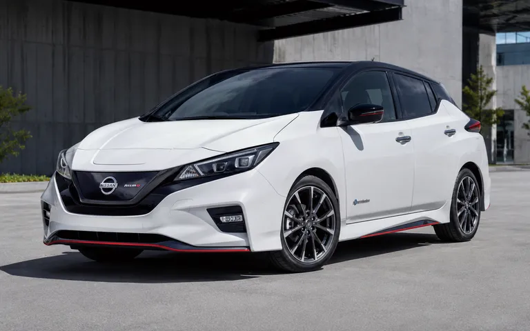 Nissan LEAF NISMO 2026: спортивная настройка без роста мощности