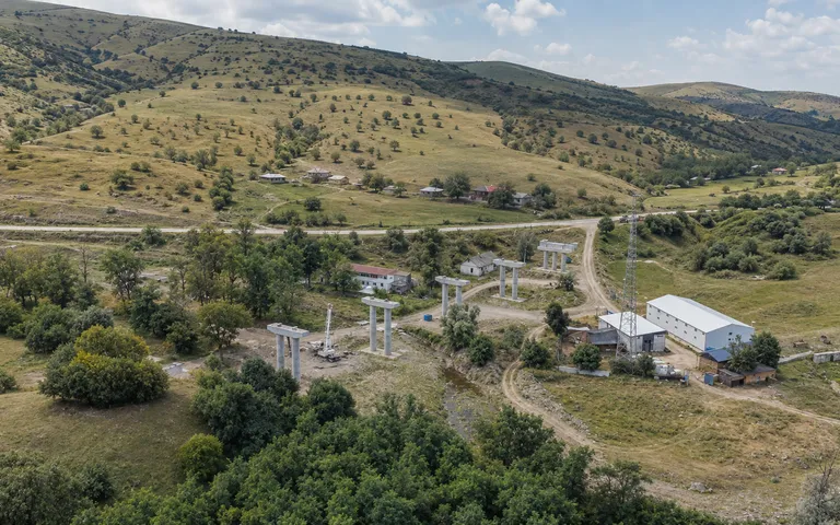 На дороге Поничала — Марнеули — Гугути строят новый мост