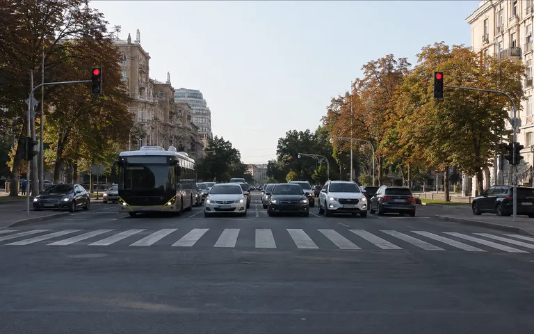 В центре Киева ежедневно будут останавливать движение на минуту