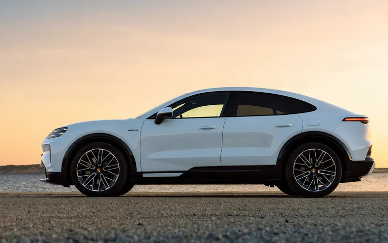 Porsche с автоматическими дверями — премьера на Auto China 2026